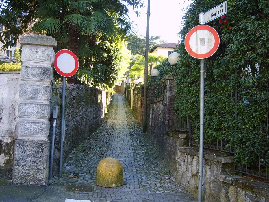 В Италия все пак e трудно да затвориш улица.