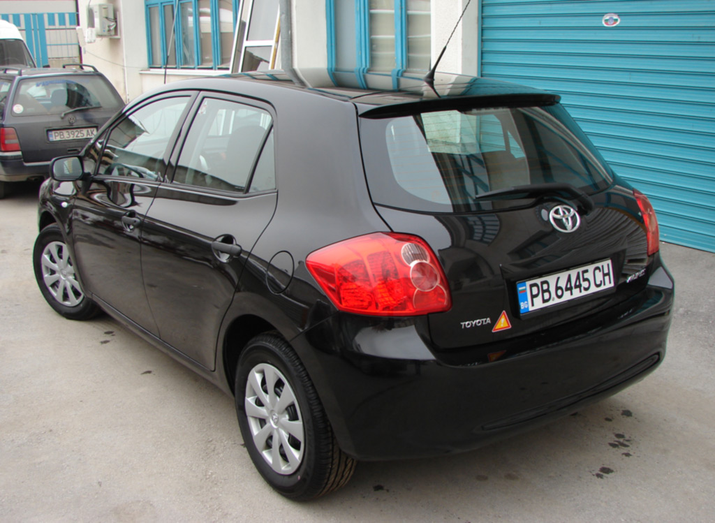 Auris-Back-left.jpg