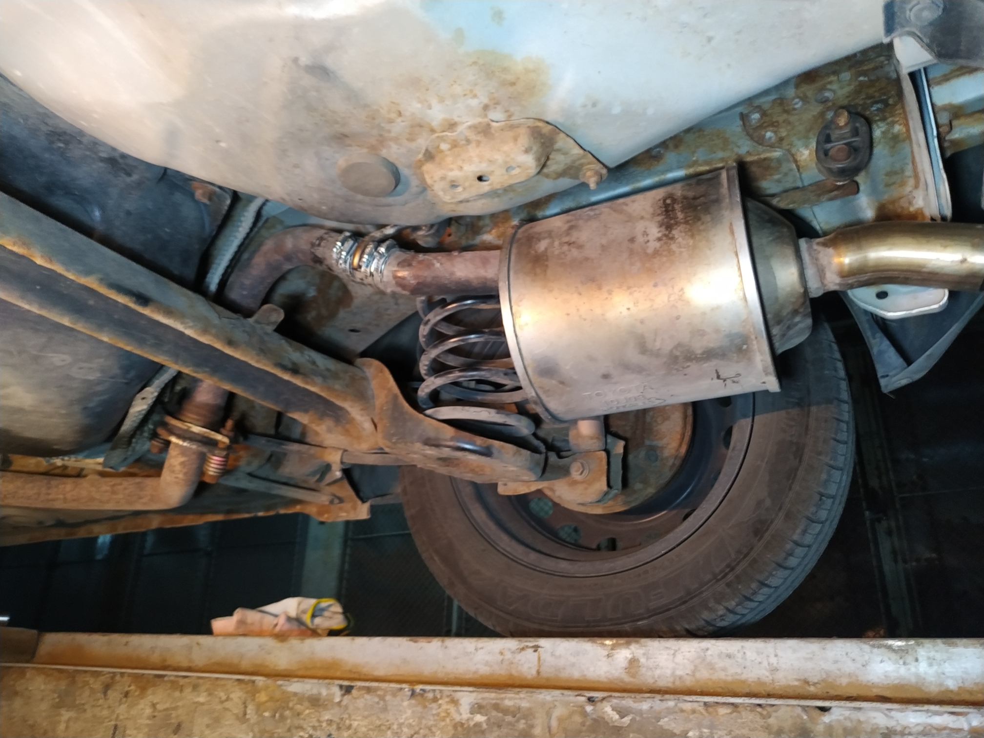 ...болтовете са стегнати . Може да тръгвам на път . При пробната обиколка на квартала всичко е на шест.