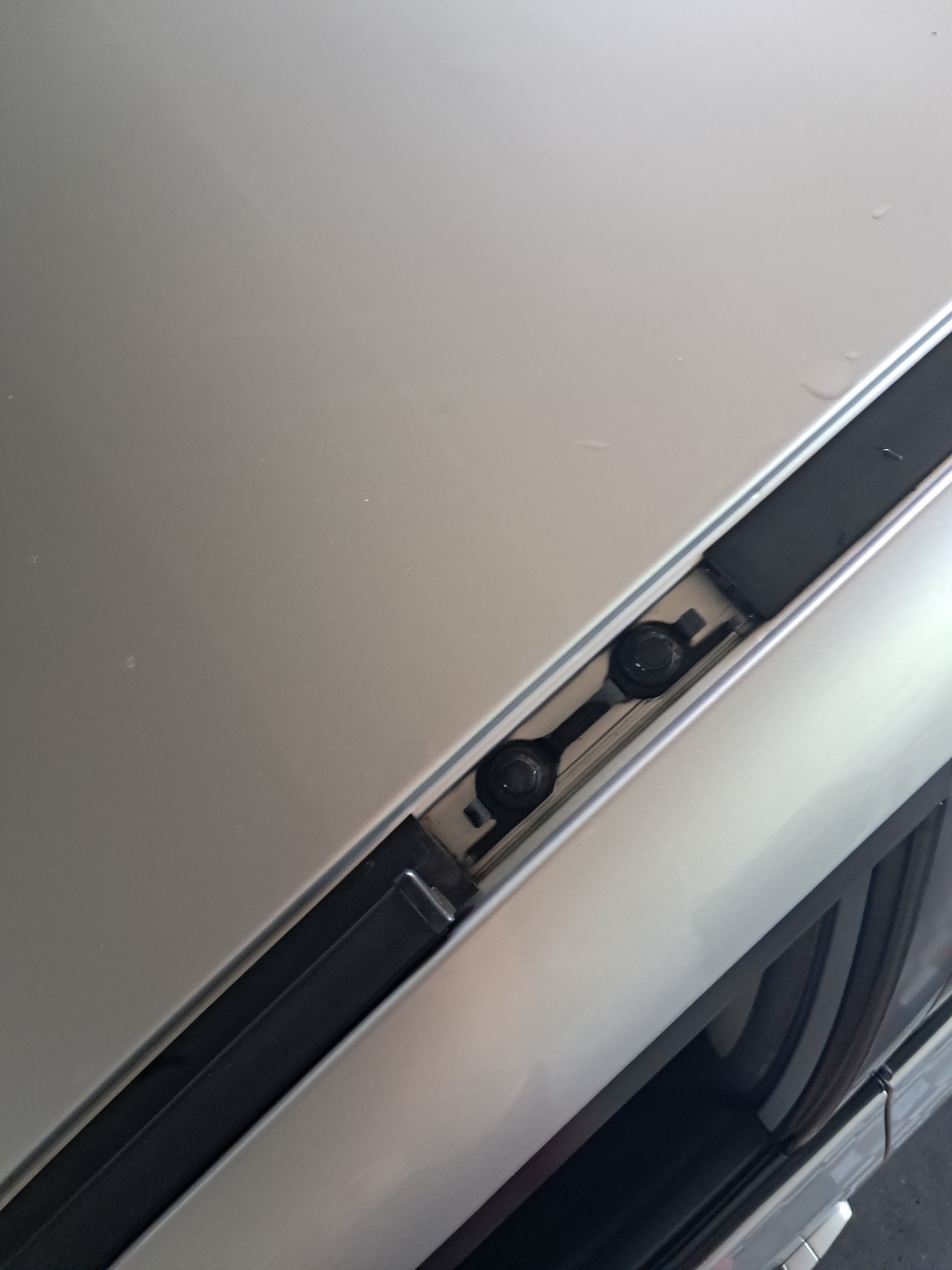 Снимка 3 таван рейлове отвор