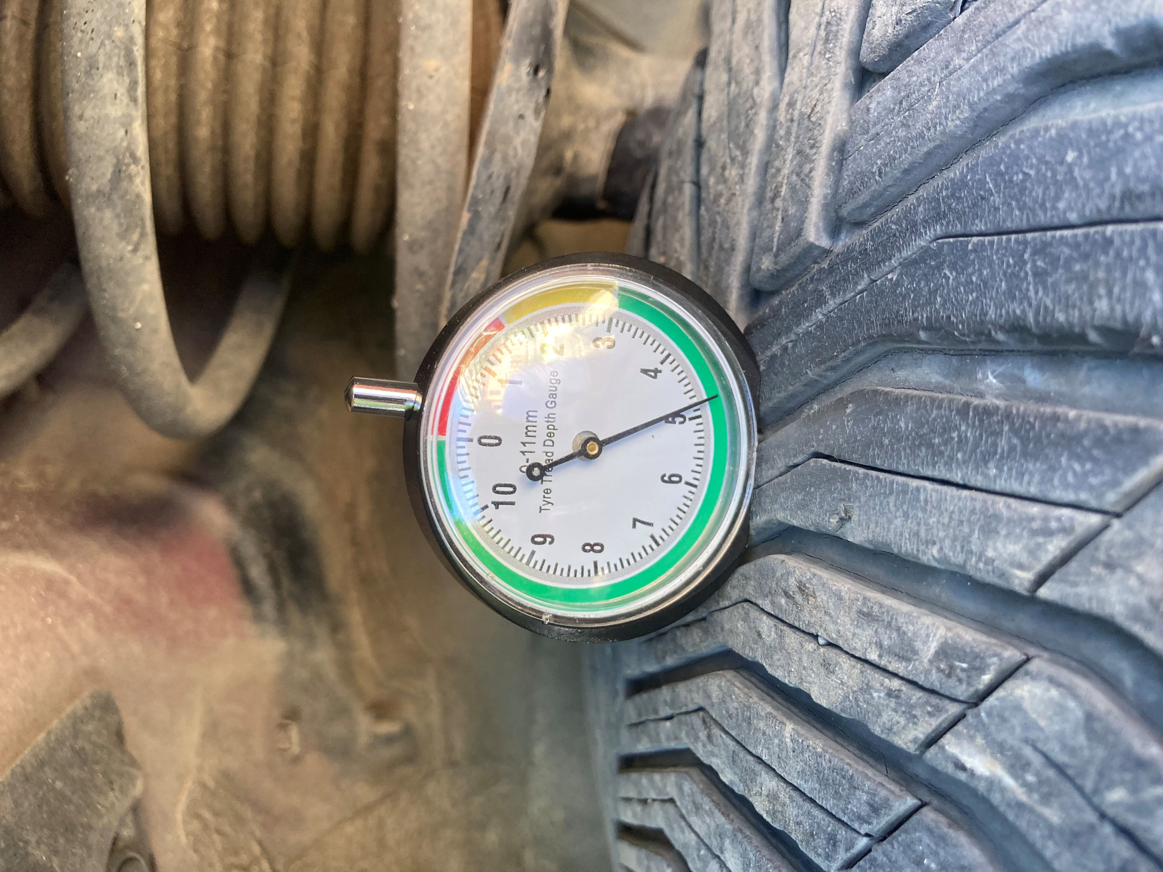 Износване предни център