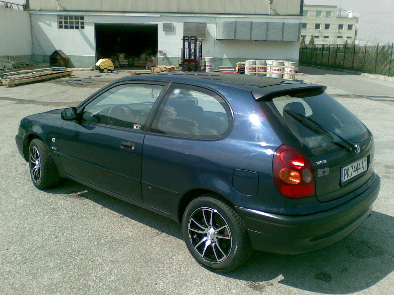 Toyota Corolla 2001г. ,2.0 куб. D4D