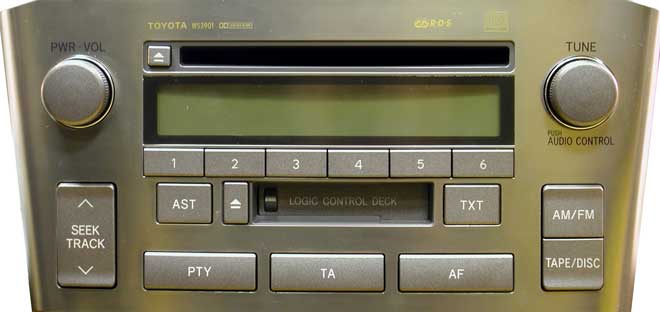 Панел на Авенсис .jpg