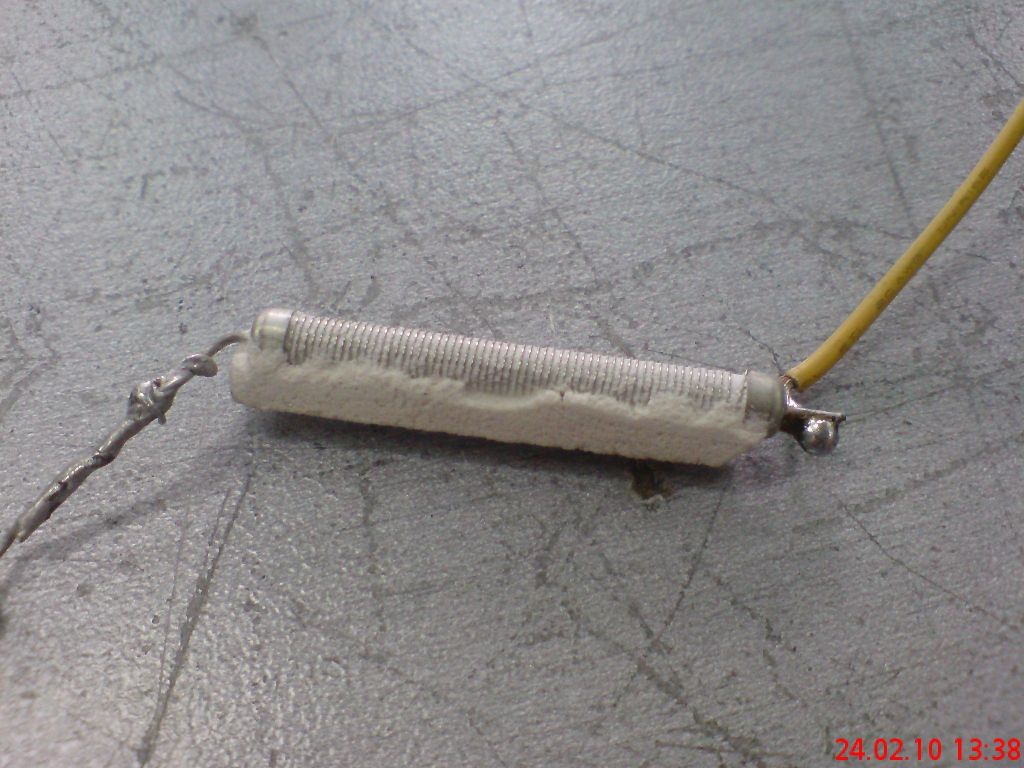 Това е жичния резистор който ползвах за нагревател (40 ома)